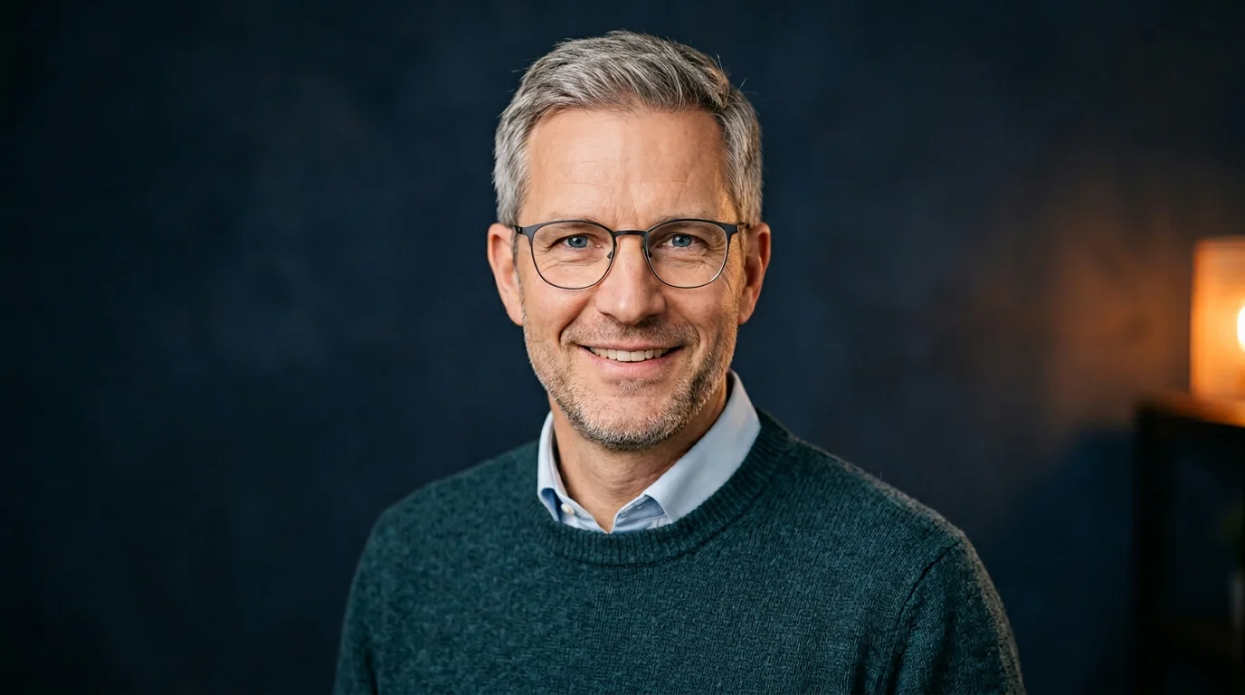 Oliver Staude, Porträt Didaktik und Medien, 1376x768 Pixel, WebP